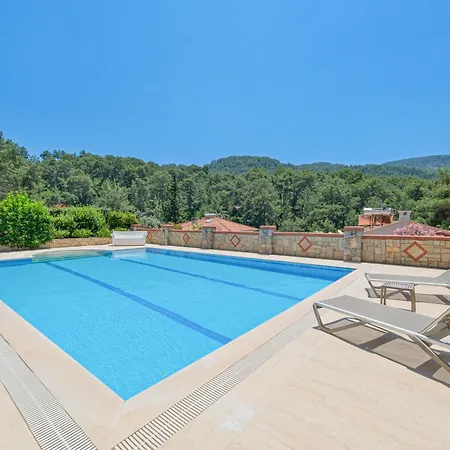 Private Pool With Garden & Forest View Villa