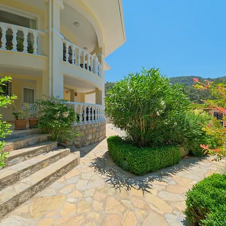 Private Pool With Garden & Forest View